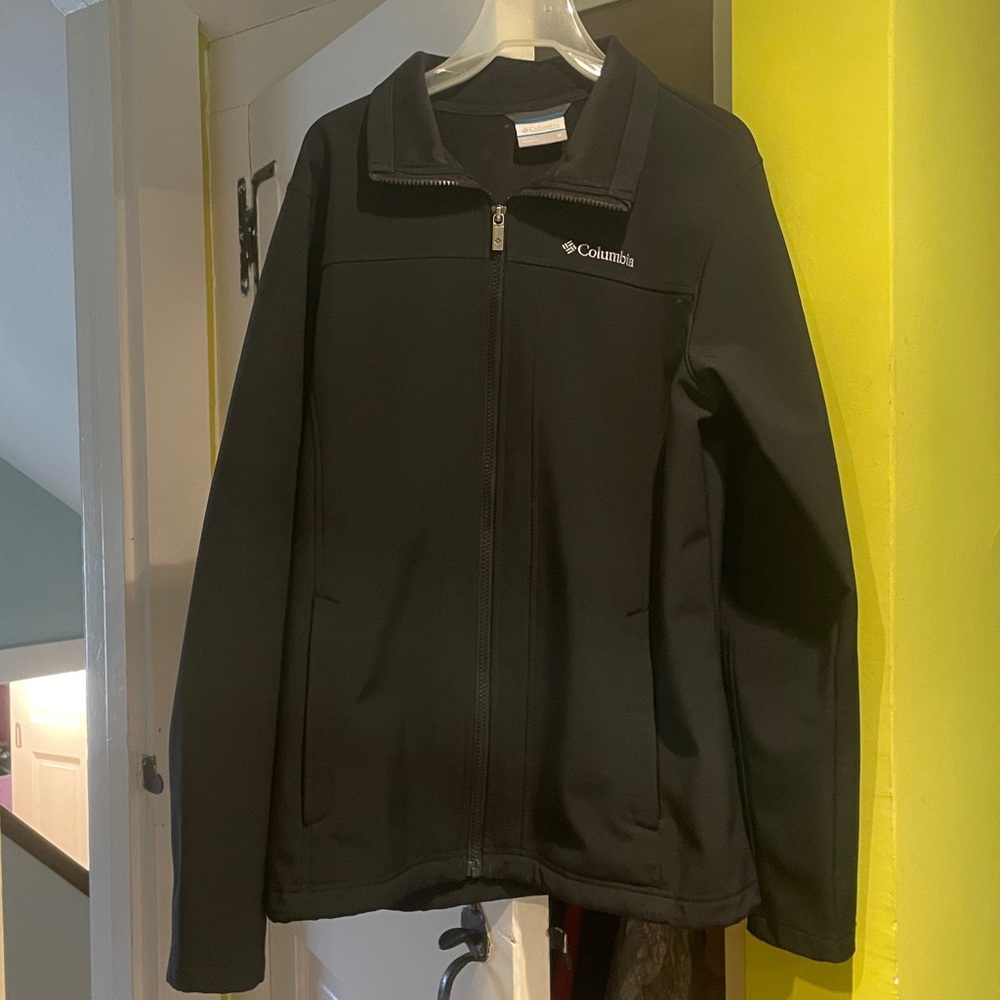 Columbia Black Softshell Jacket